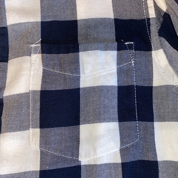 Children’s Place Kid Boy Lightweight Flannel Long Sleeve Plaid Button Down - Picture 4 of 5